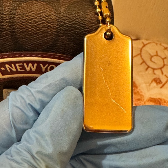 Coach Klare Crossbody Bag In Signature Canvas With Ski Patches - Picture 12 of 12